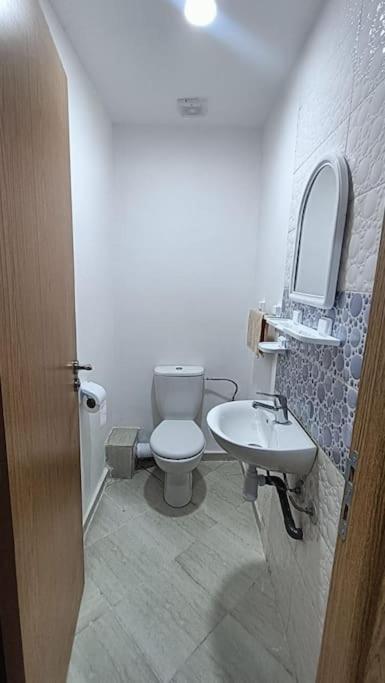 Modern Family Apartment Near Airport Марракеш Экстерьер фото